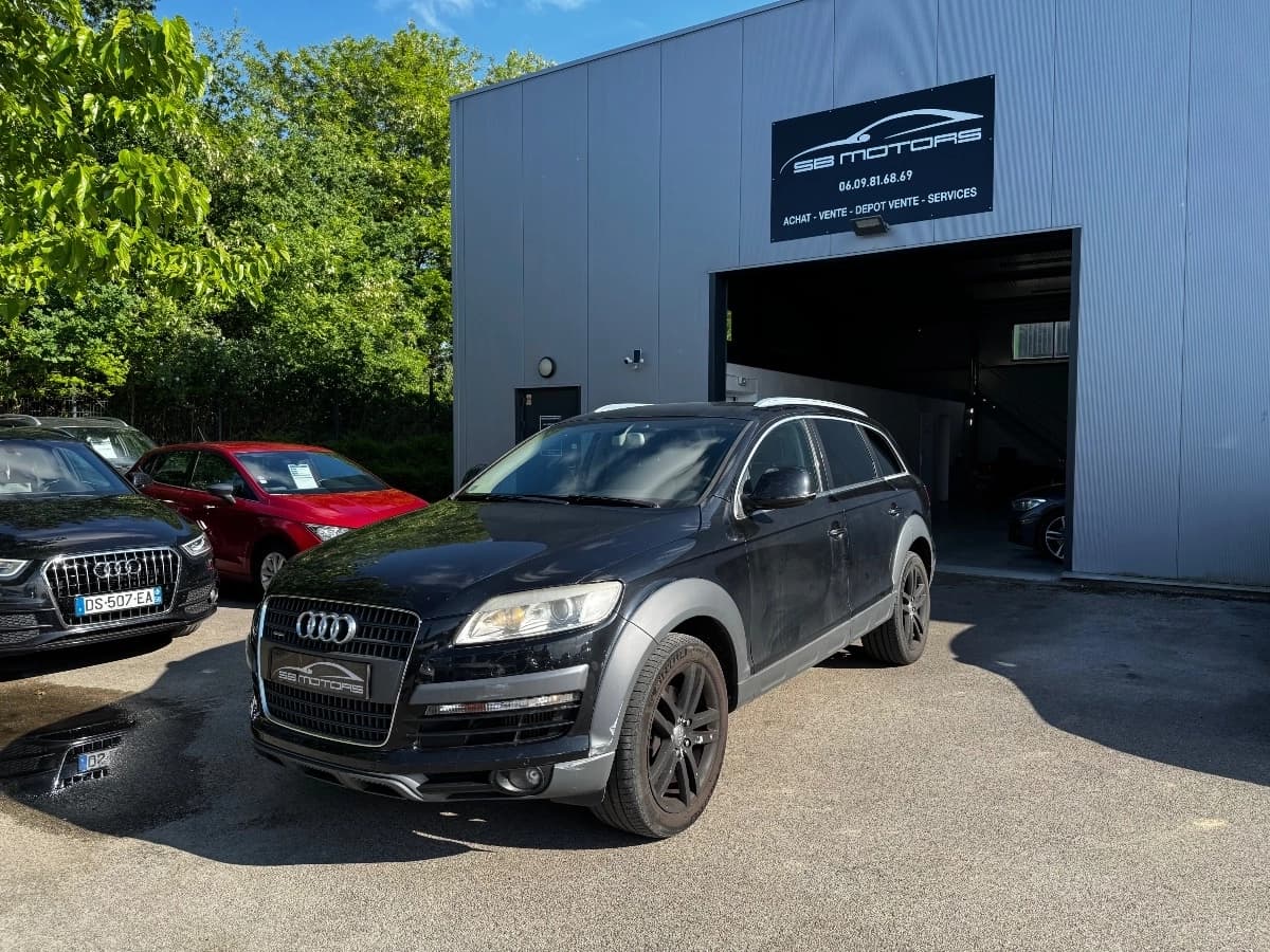 Audi Q7 3.0 TDI 240 Avus Quattro Tiptronic — SB Motors
